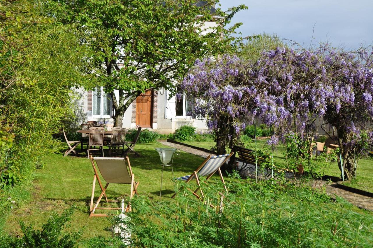 Une Halte En Puisaye Bed & Breakfast Bléneau Exterior photo